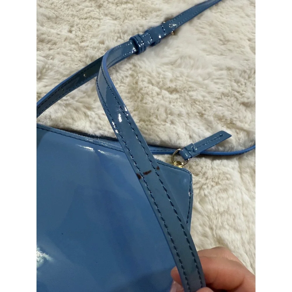 Dooney &‎ Bourke Crossbody Bag Blue Patent Leather Glossy Gold Purse Minimalist